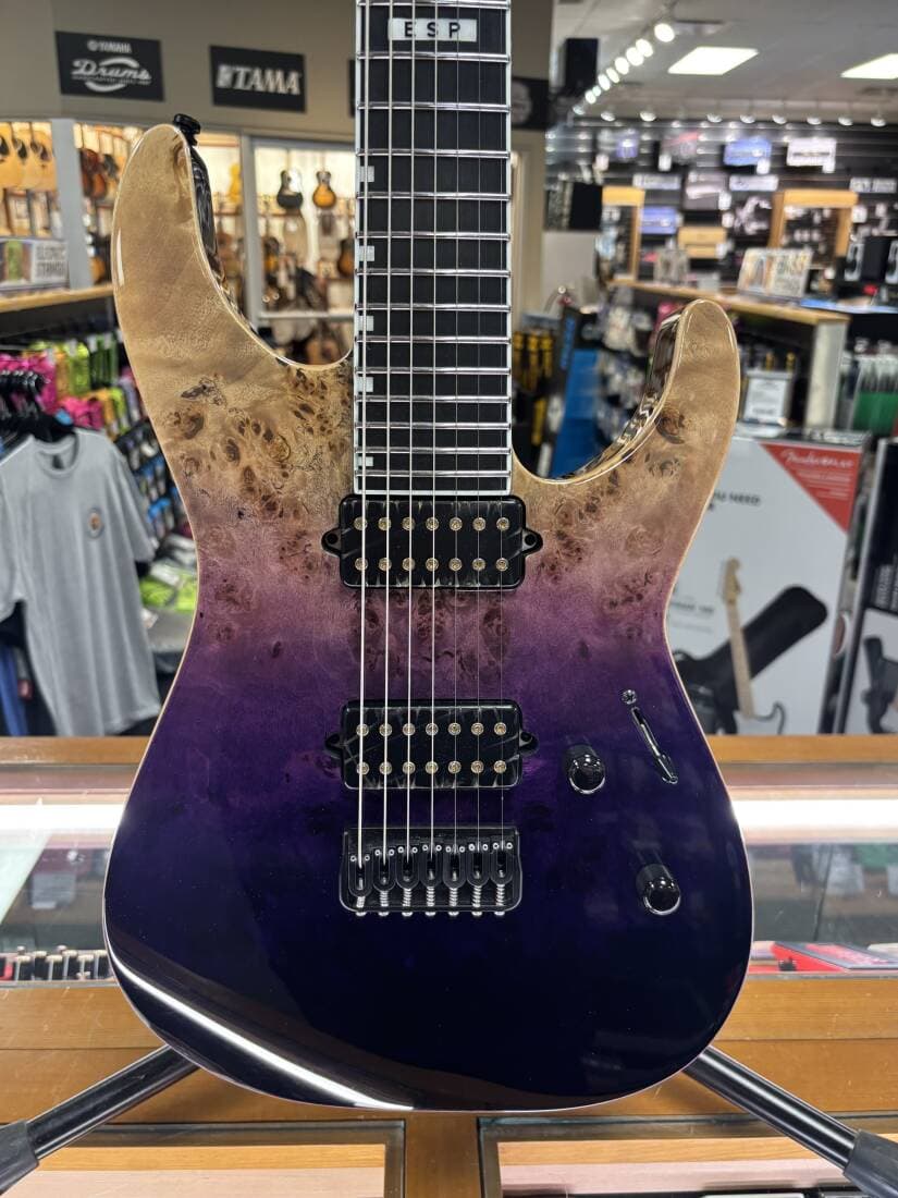 ESP Guitars - EIIMII7NTHSPRNF