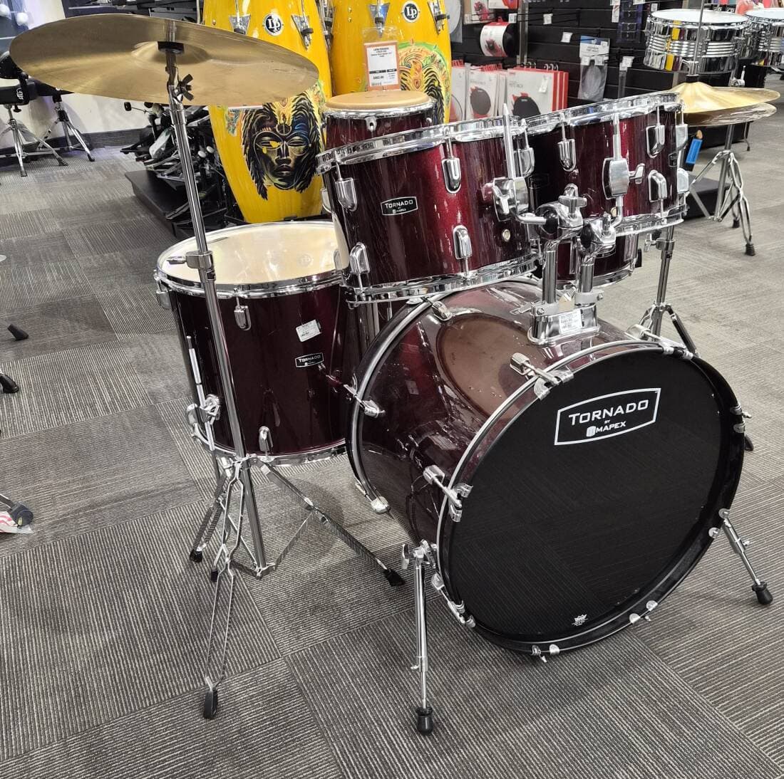 Mapex Tornado 22,10,12,16,SD w/HW and CYM in Burgundy