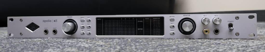 Universal Audio - APOLLO X8 WITH UAD ANALOG CLASSICS