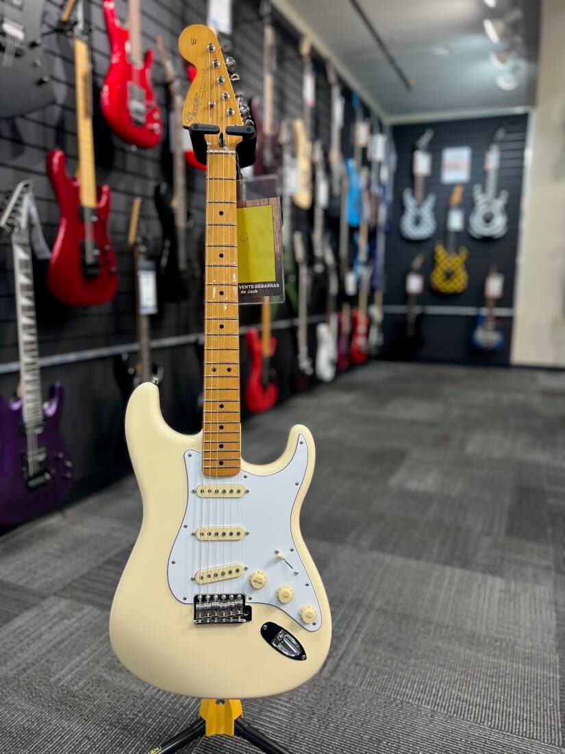 Fender Jimi Hendrix Stratocaster - Olympic White