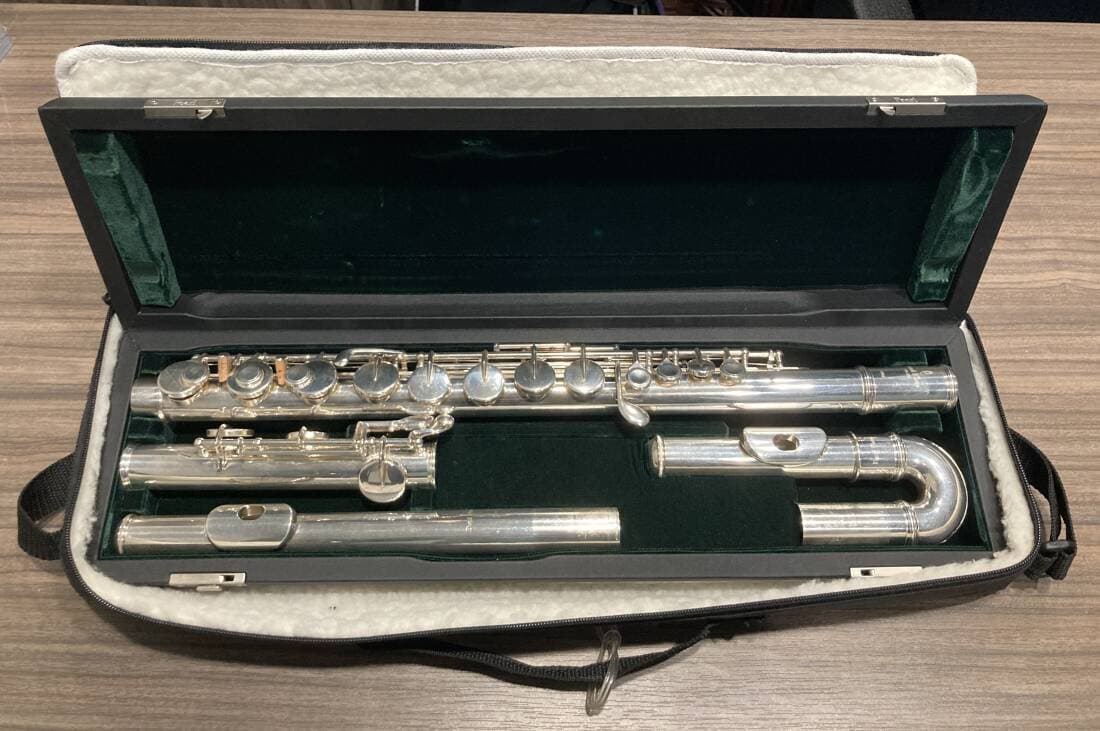 Pearl Alto Flute: Curved and Straight Headjoint