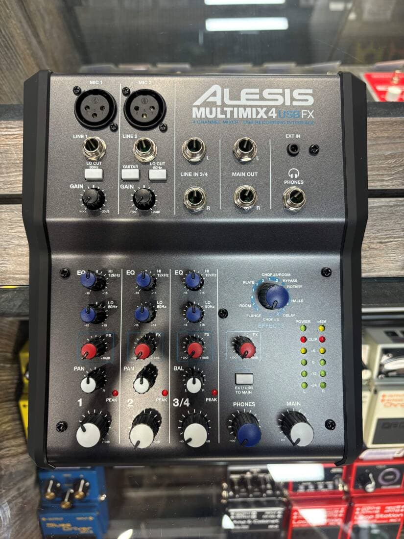 Alesis - MultiMix 4 USB FX Four-channel Mixer with Effects and USB Audio Interface