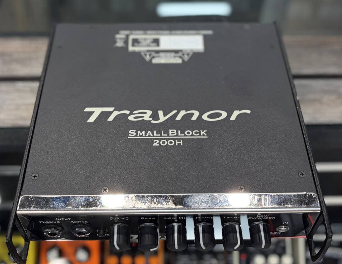 Traynor - Small Block 200 Watt Micro Bass Head