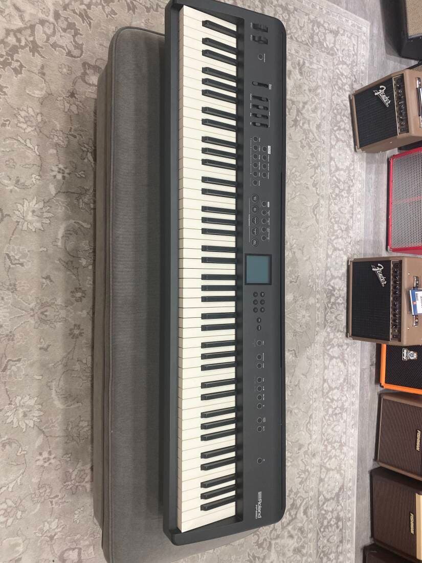 Roland - FP-E50-BK