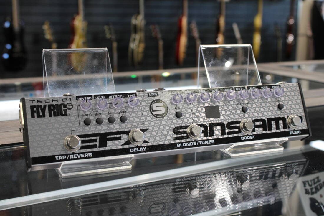 Tech 21 - Fly Rig 5 v2 SansAmp Multi Effects Pedal