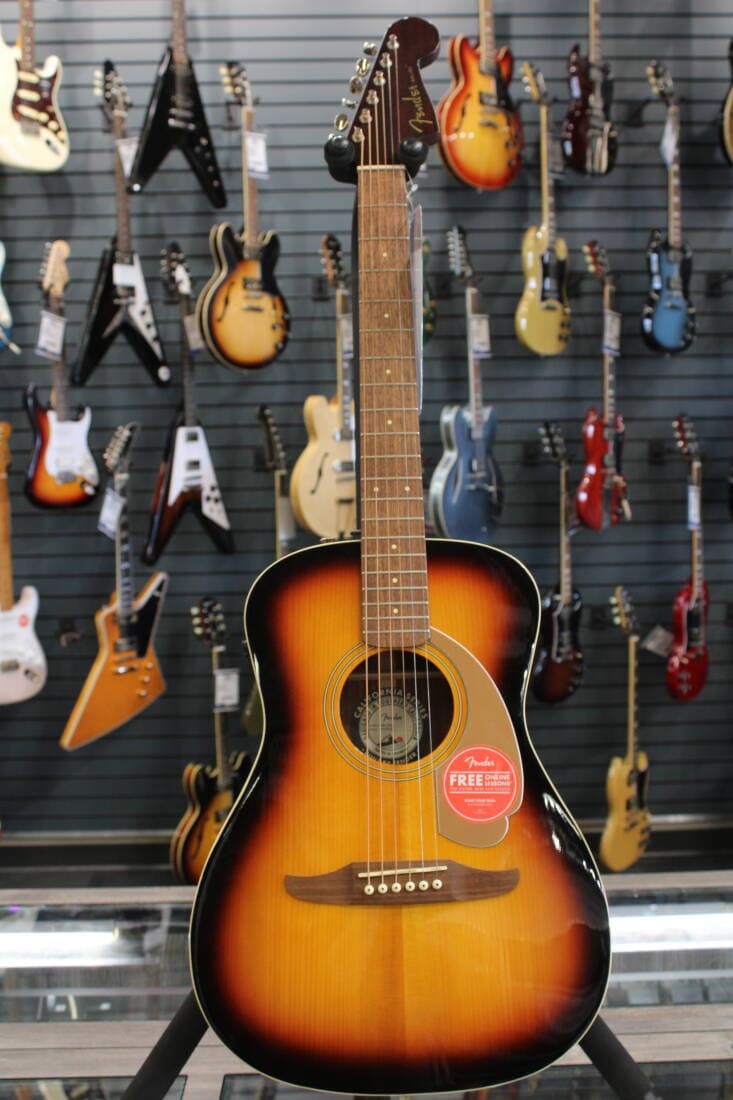 Fender - Malibu Player, Walnut Fingerboard - Sunburst