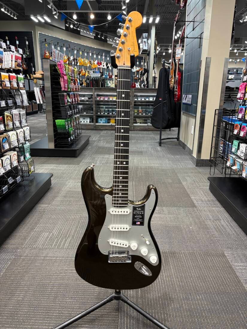 Fender - American Ultra II Stratocaster, Ebony Fingerboard with Case - Texas Tea