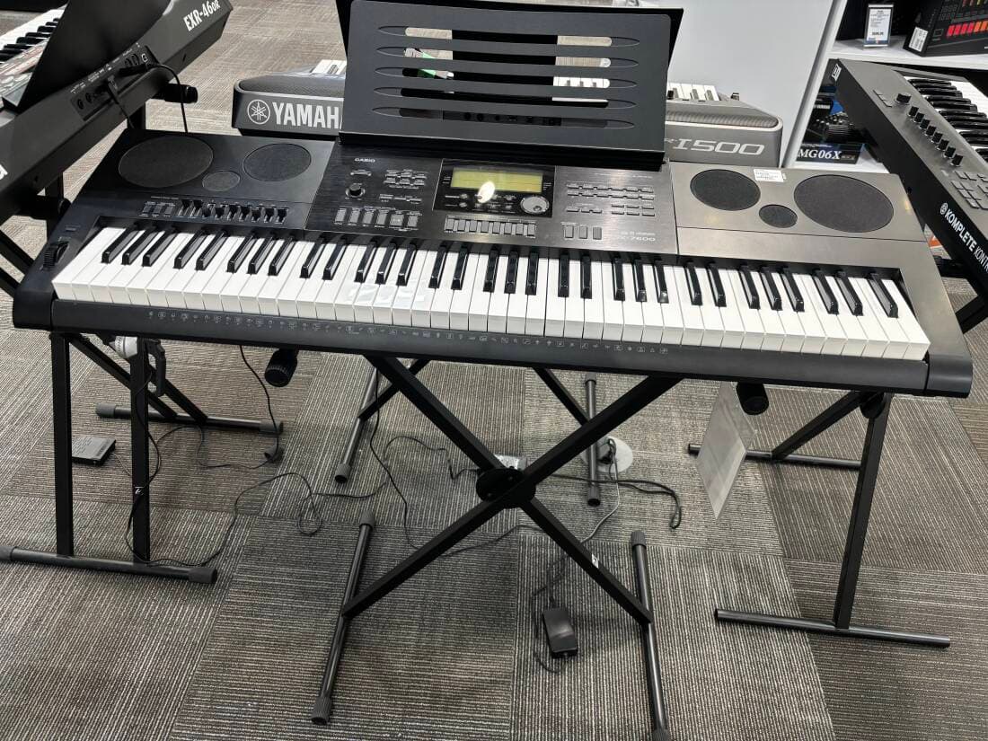 Casio WK-7600 Workstation Keyboard w/ Sequencer and Mixer