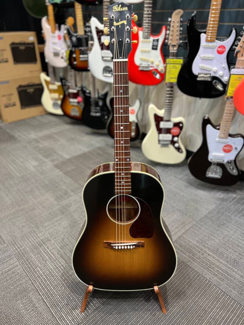 Gibson - 1942 Banner J-45