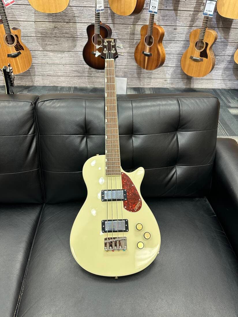 Streamliner Jet Club Bass Single-Cut, Laurel Fingerboard - Vintage White
