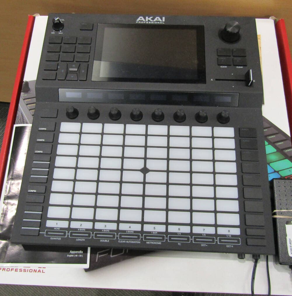 Akai - FORCE-AKAI