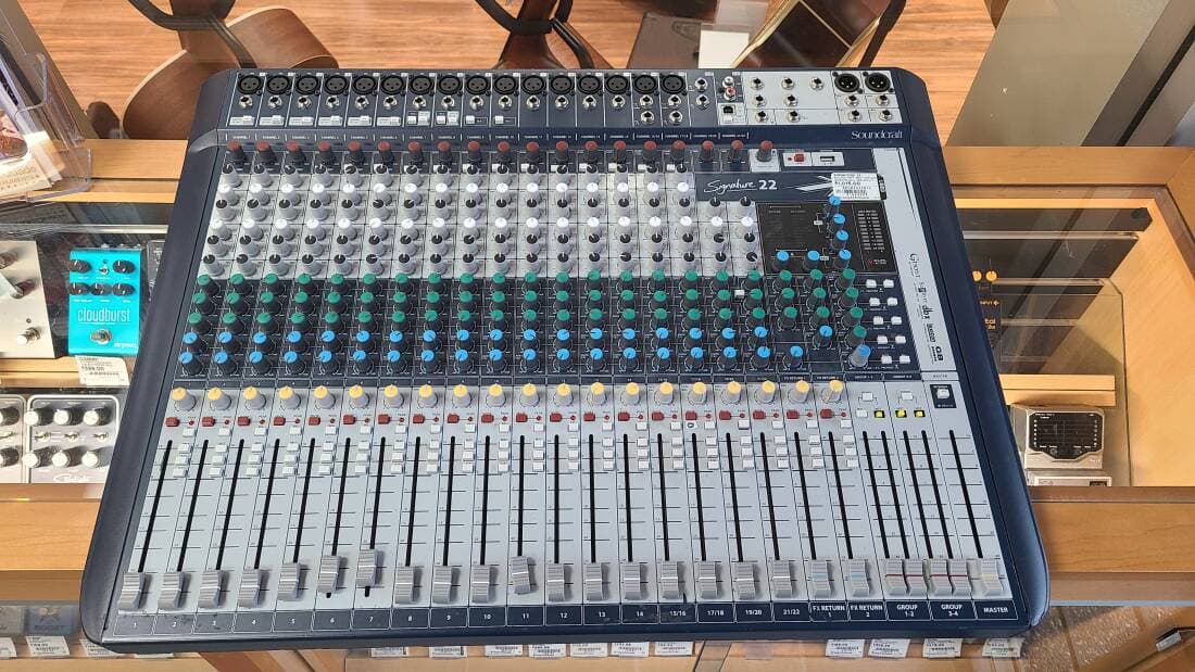 Soundcraft - SIGNATURE 22