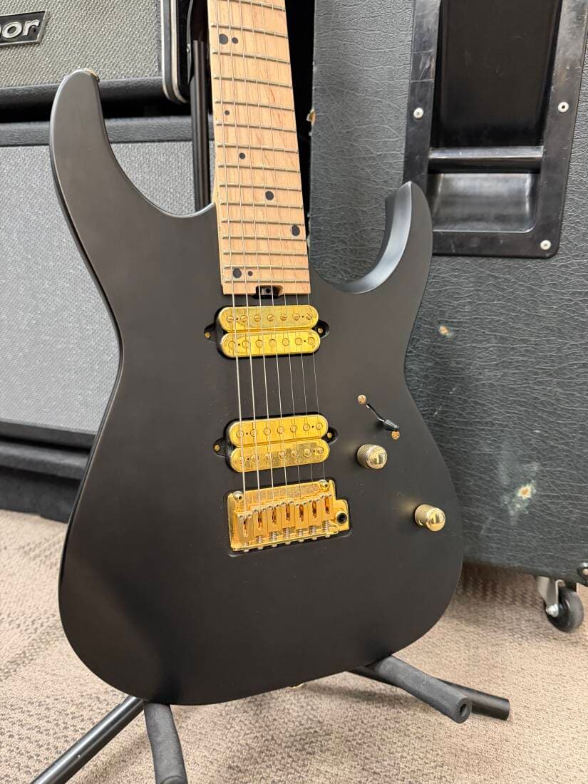 Charvel Guitars - 297-9411-568