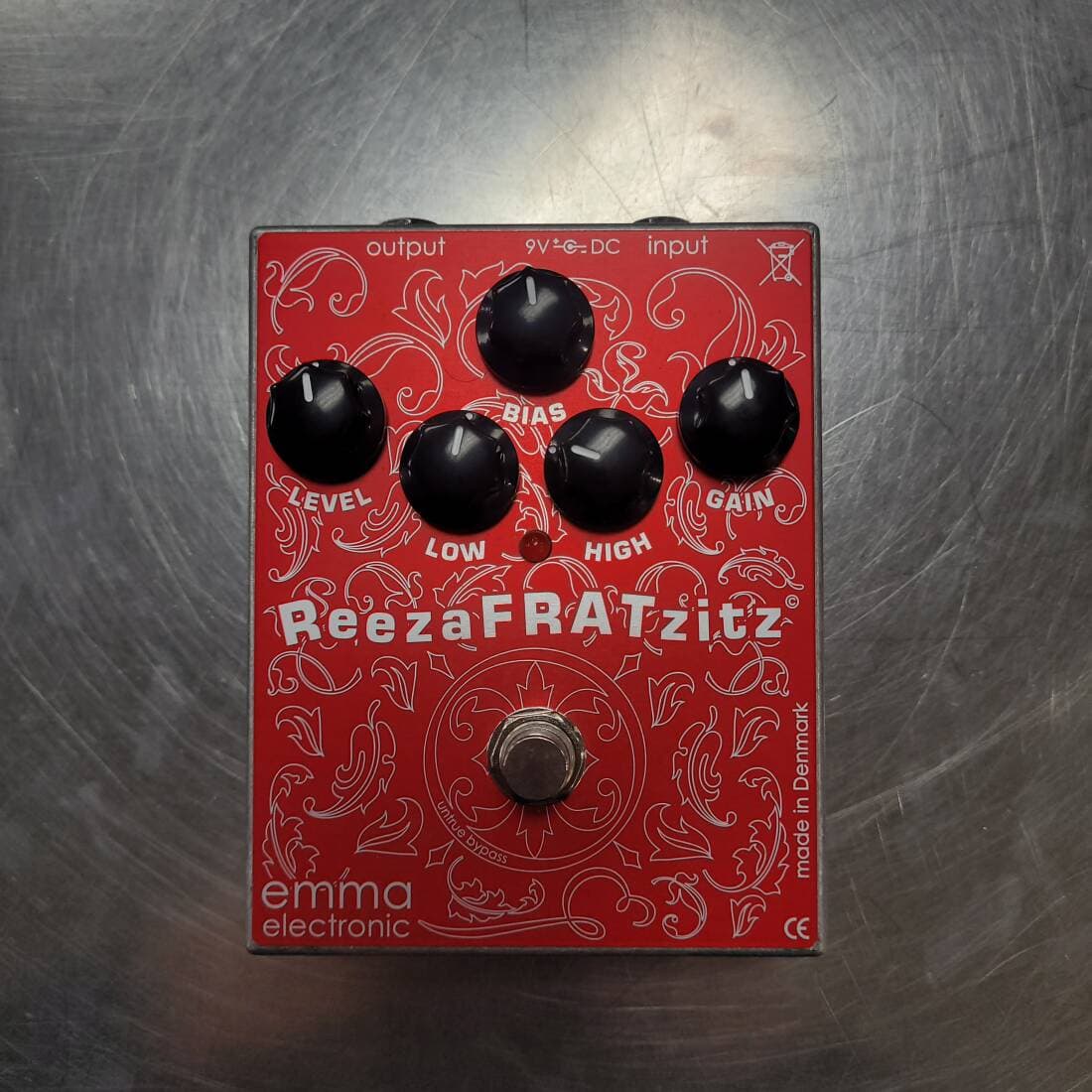 EMMA REEZAFRATZITZ Distortion