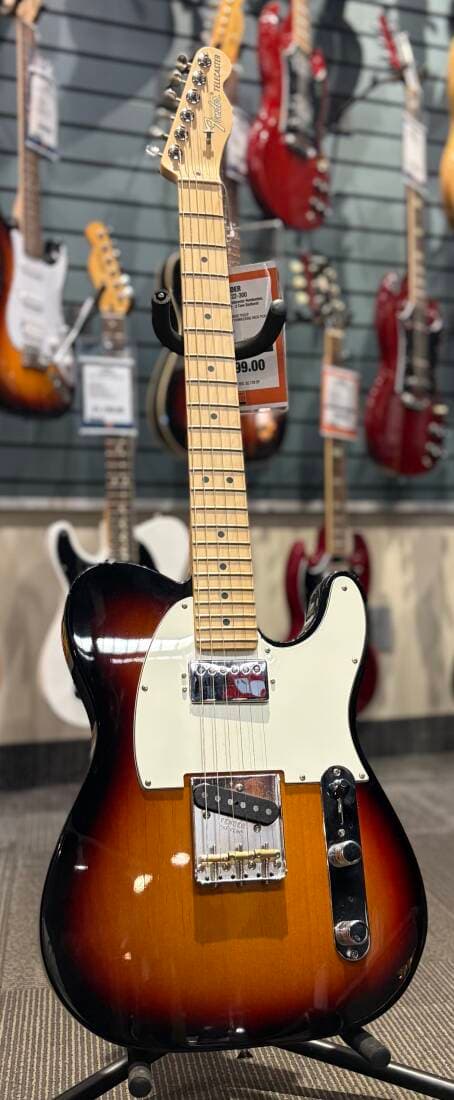American Performer Telecaster Humbucker, Maple Fingerboard - 3 Tone Sunburst