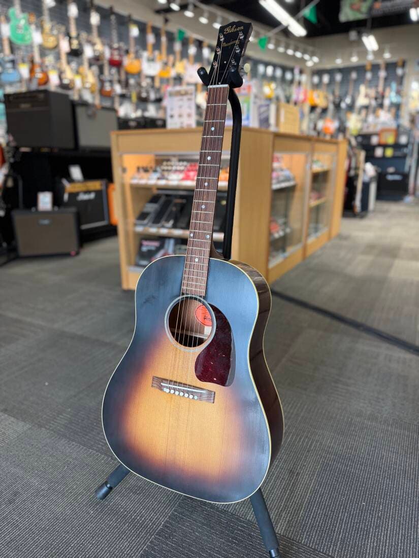 Gibson - 1942 Banner J-45 - Vintage Sunburst
