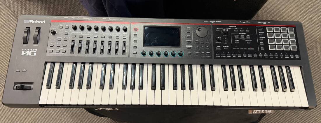 Roland - FANTOM-06