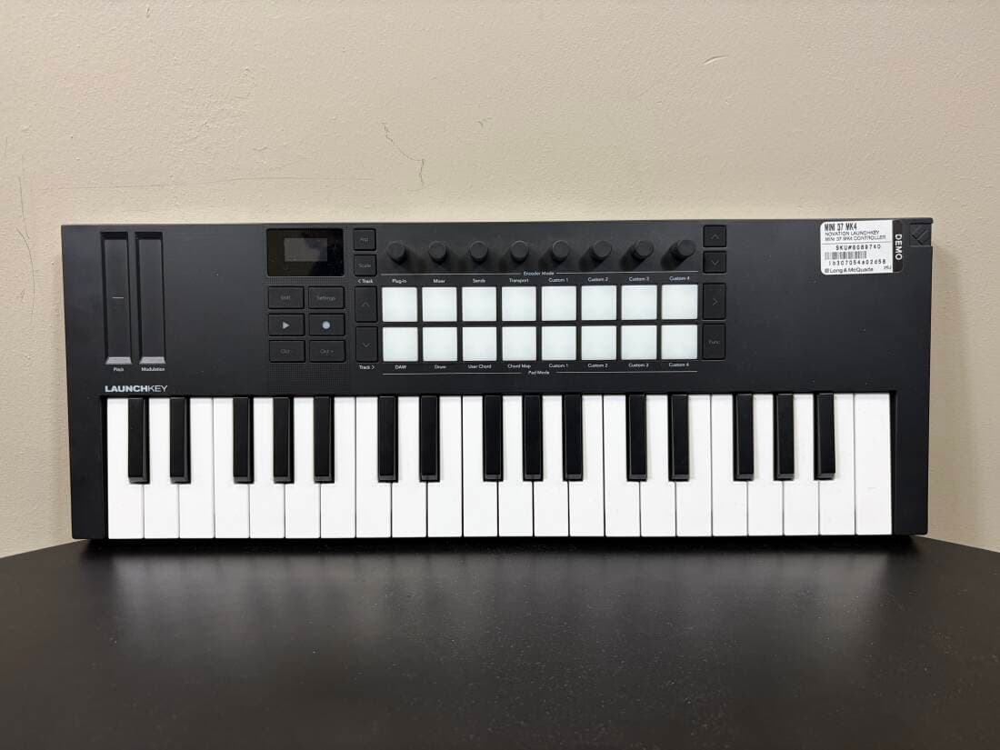 Novation - Launchkey Mini Mk4 37-Key MIDI Controller