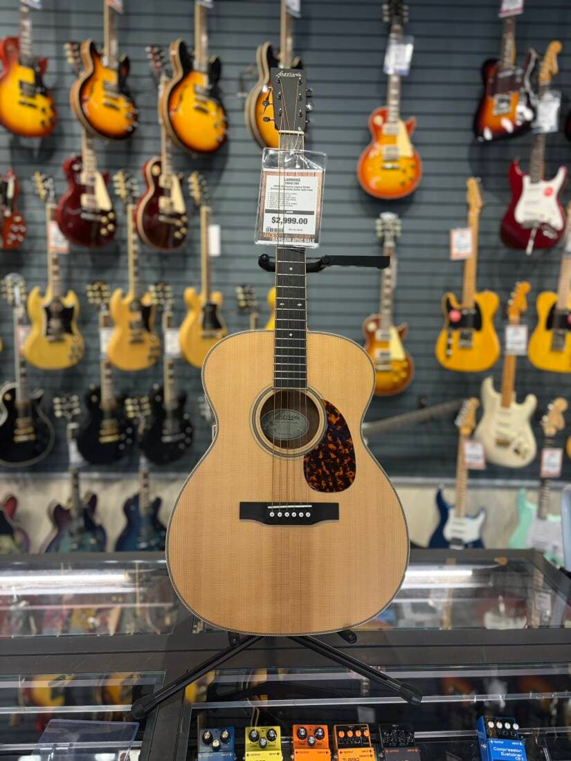 Larrivee - OM40 Legacy Spruce/Mahogany