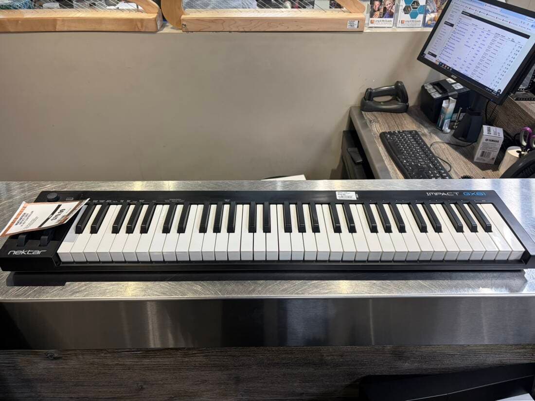 NEKTAR - 61 KEY USB MIDI CONTROLLER