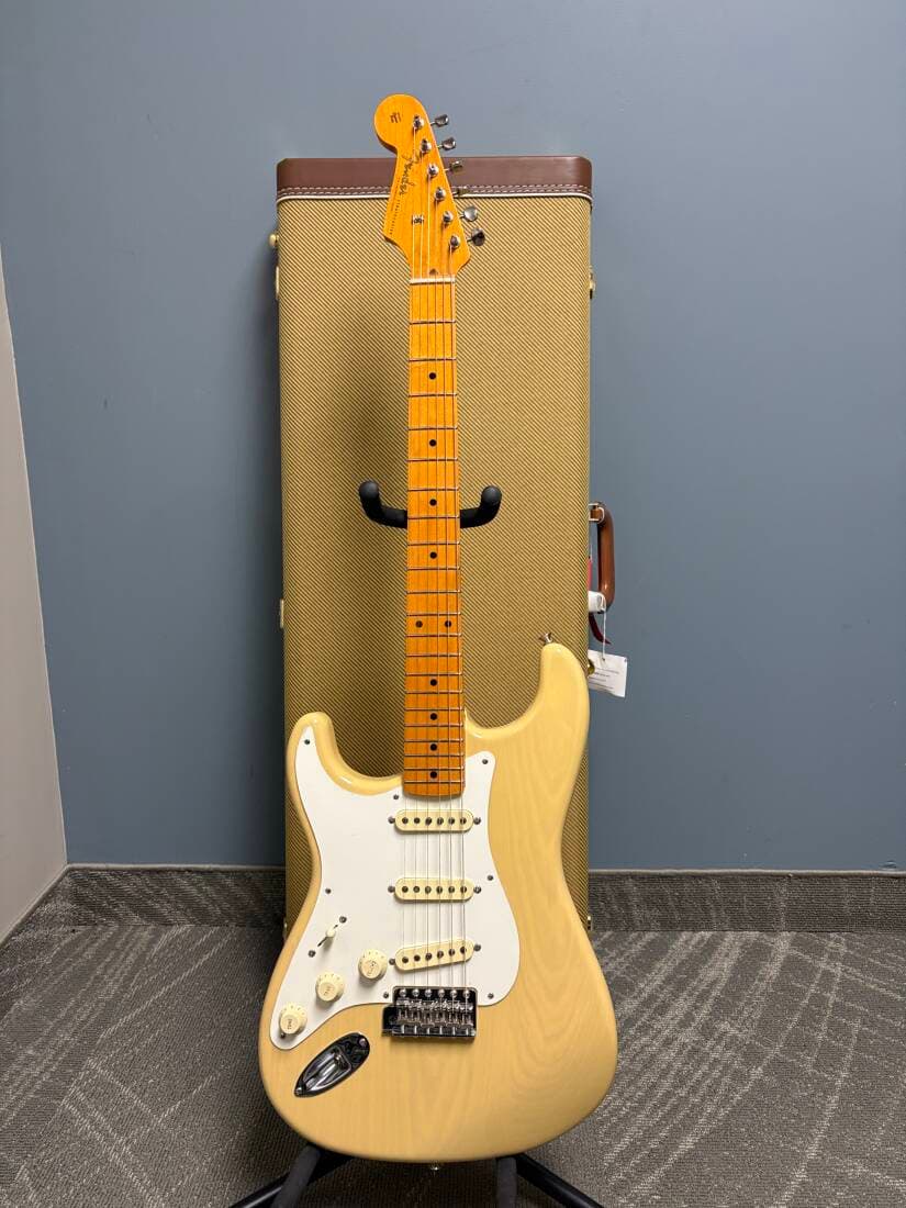 Fender - 011-0242-807