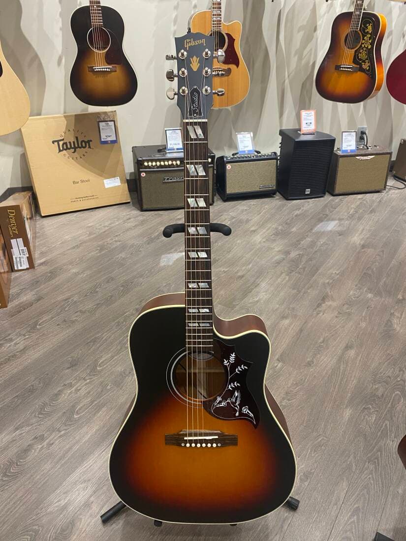 Gibson - Hummingbird Studio