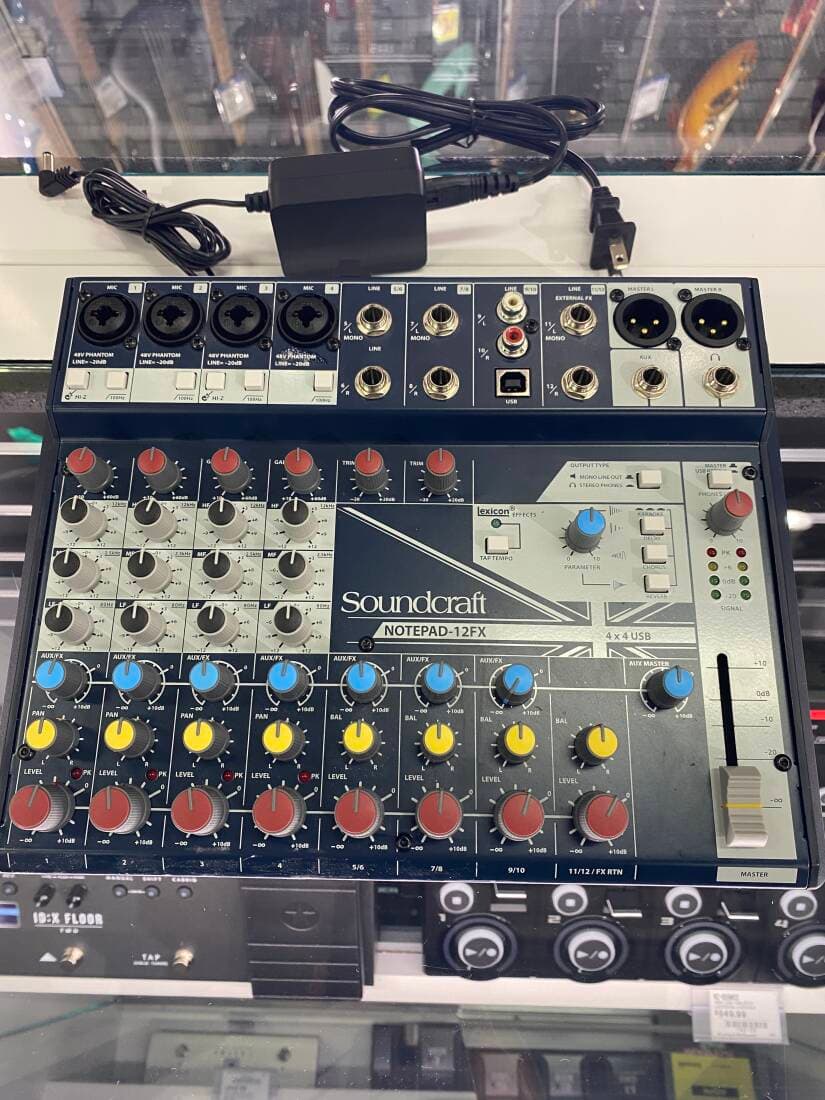 Soundcraft - NOTEPAD-12FX