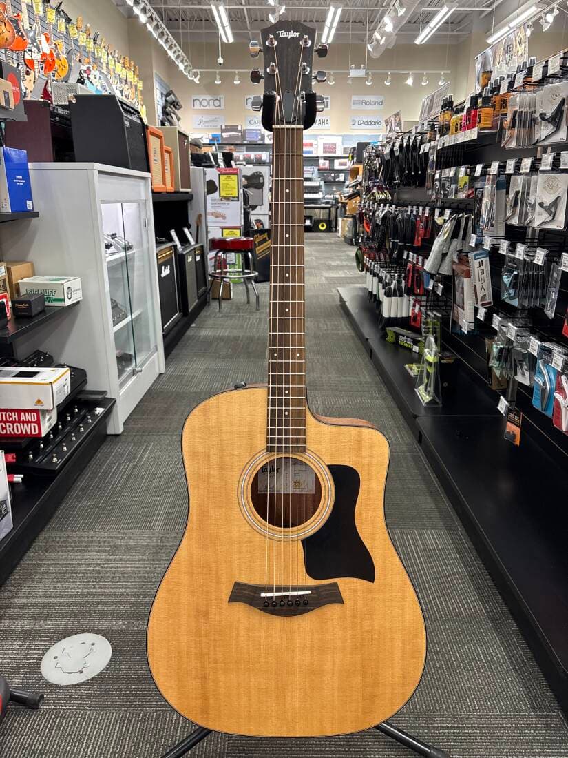 Taylor Guitars - 110CE