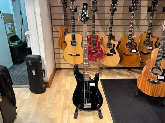 IBANEZ ROADSTAR ii RB 650 BASS 1986