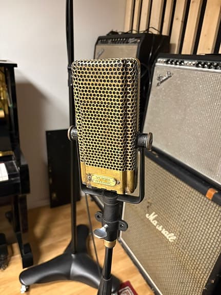 Melodium 42b Ribbon Mic