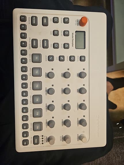 Elektron Model: Samples