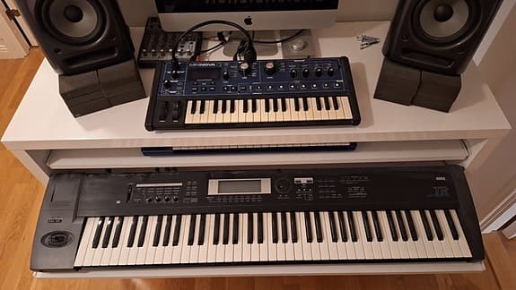Korg TR Music Workstation keyboard
