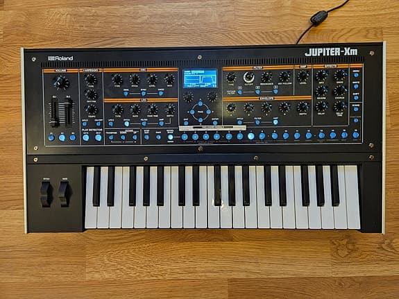 Roland Jupiter-Xm synthesizer