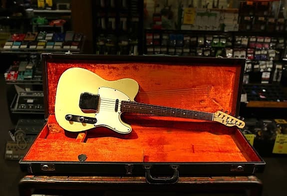 Fender Telecaster Olympic White från 1969 hos MUsikbörsen