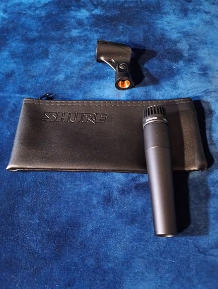 Shure SM57 dynamisk mikrofon svart