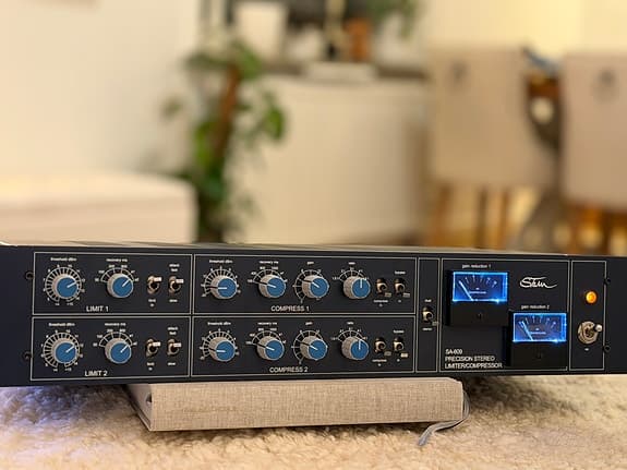 Stam Audio SA-609 – Precision Stereo Limiter/Compressor