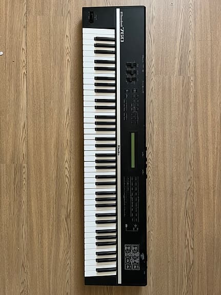Roland Rhodes model 760