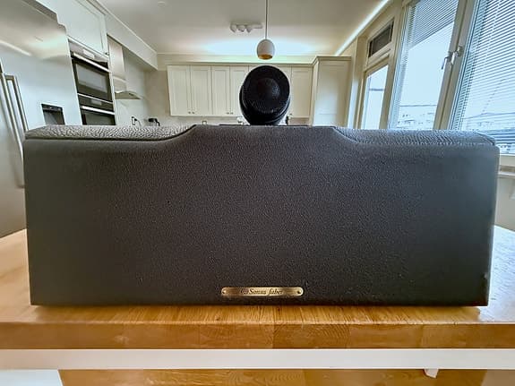 Sonus Faber Solo high-end 2-way centre channel speaker with original packaging