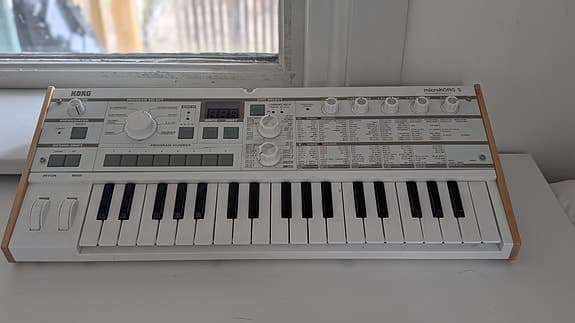 Korg MicroKORG S Synthesizer/Vocoder
