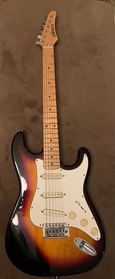Elgitarr Stratocaster modell – fullt fungerande