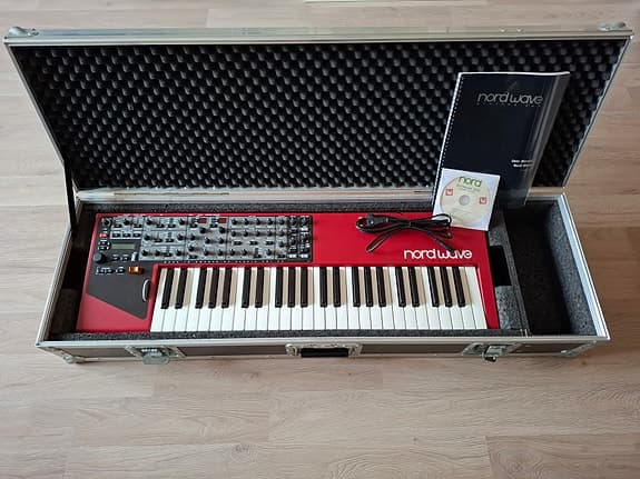 Nord Wave Synthesizer + hard case