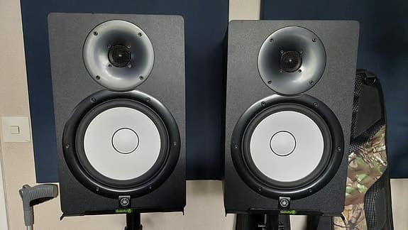 Yamaha HS8