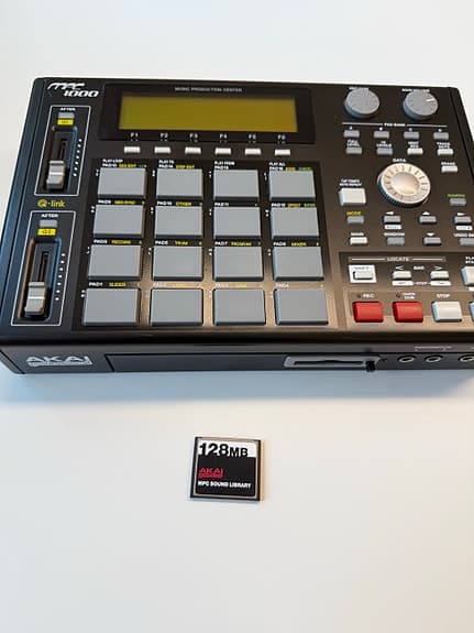 Akai MPC1000 sampler svart
