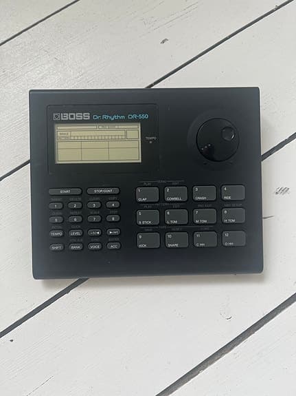 Boss Dr. Rhythm DR-550 trummaskin svart