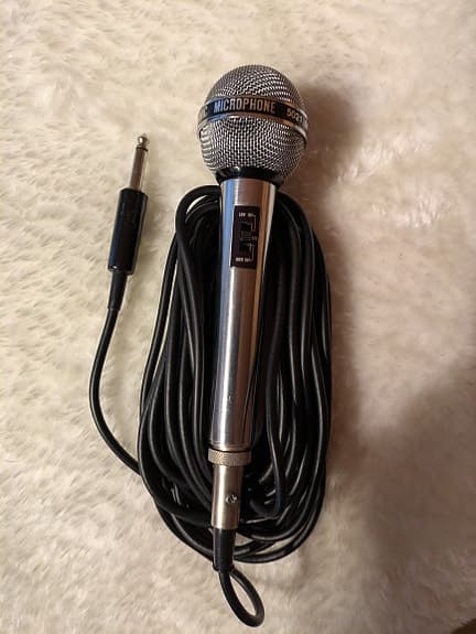Champion Dynamic Microphone 5021