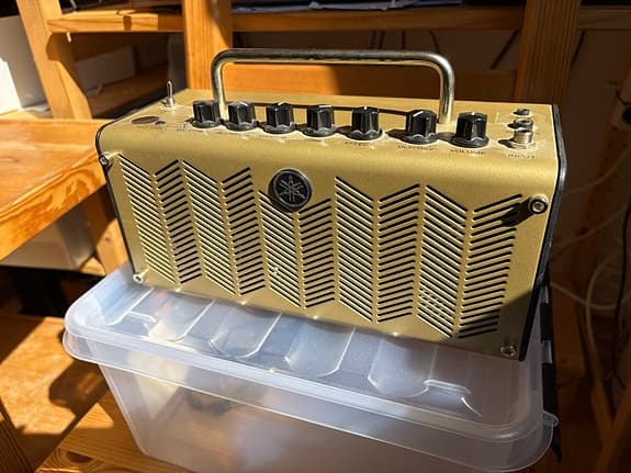 Guitar amplifier - Yamaha THR5A