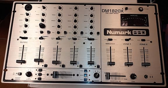 Numark PPD DJ-mixer DM1820X Gold