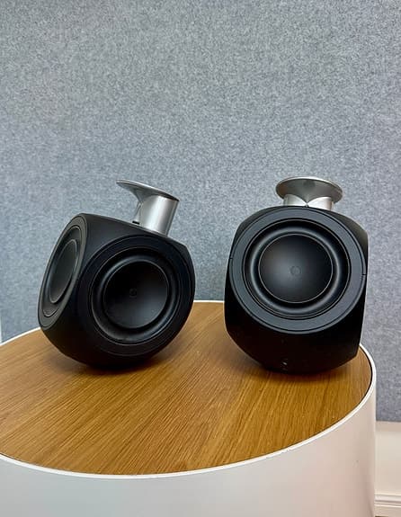 Bang & Olufsen BeoLab 3 aktiva högtalare