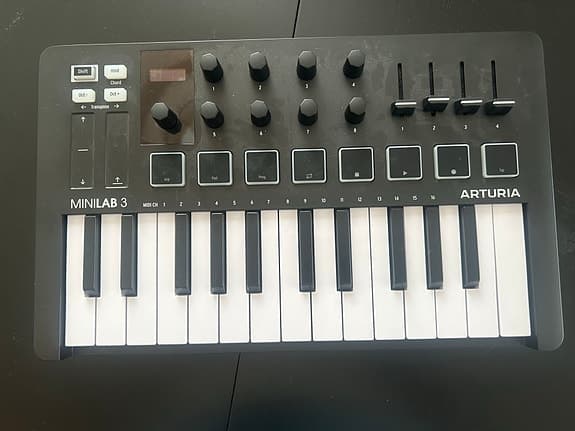 Arturia Minilab 3,Behringer TD-3,Akai MPK mini MK3 MIDI-klaviatur och synthpaket