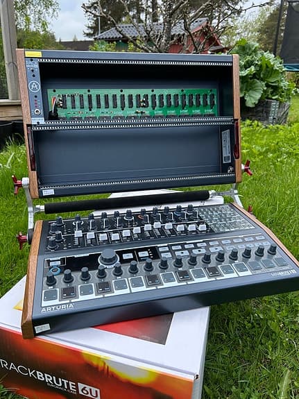 Arturia RackBrute 6U och MiniBrute 2S